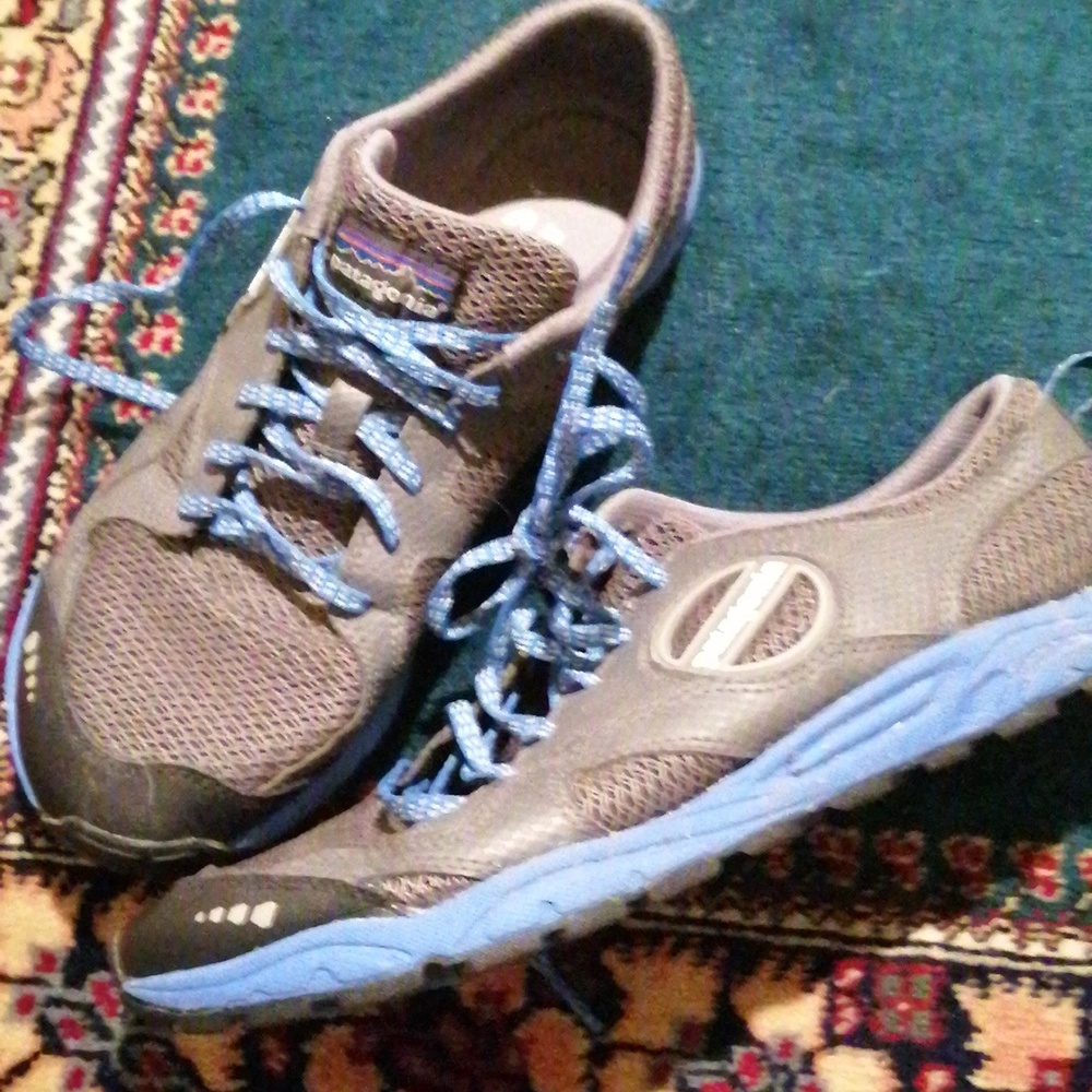Mens Patagonia size 9.5 Narwhal Alaska shoes
